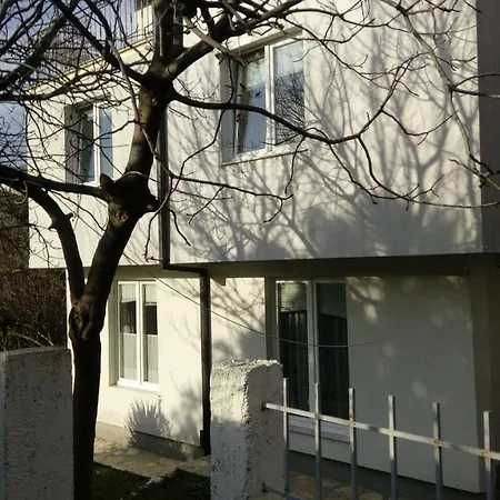 Apartament Geko *
